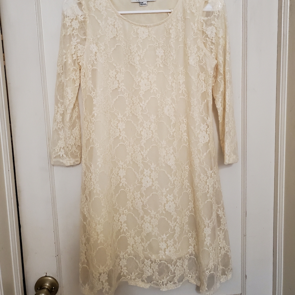 White lace dress